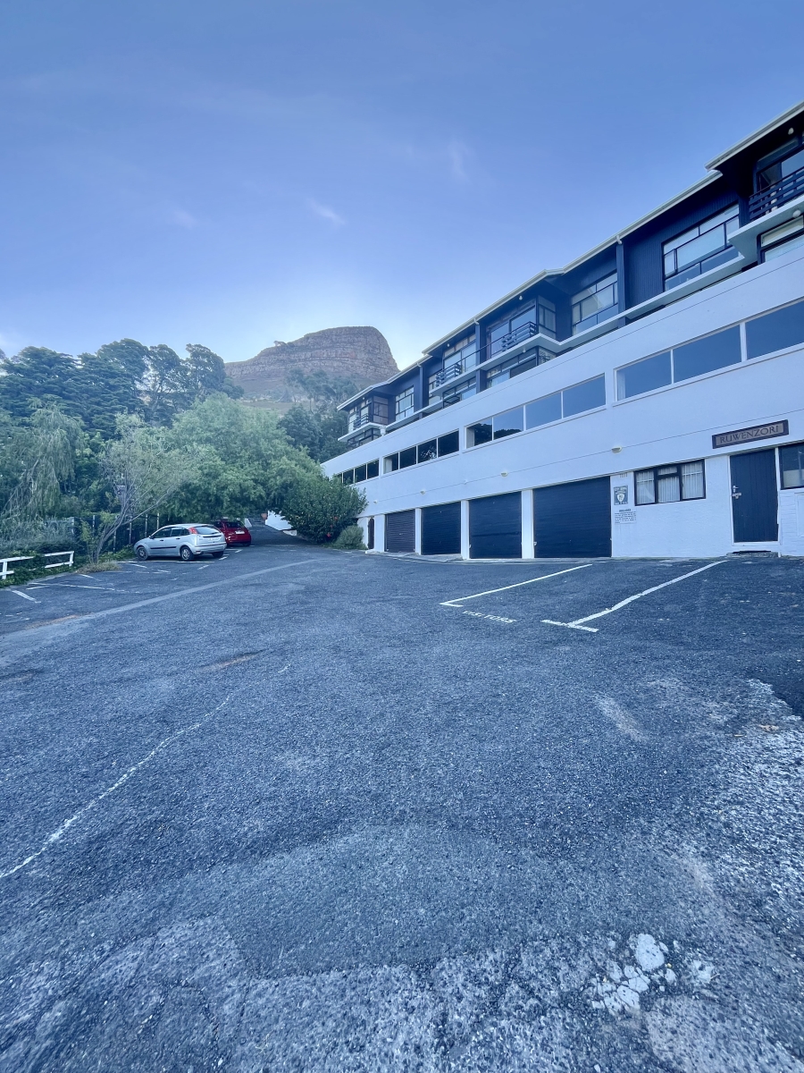 1 Bedroom Property for Sale in Tamboerskloof Western Cape